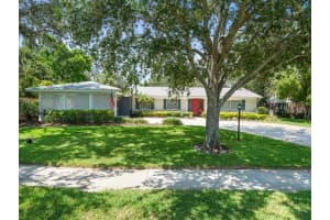 10305 Orange Grove Dr, TAMPA