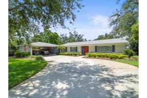 10305 ORANGE GROVE DRIVE, TAMPA, FL 33618 - MLS#MFRTB8417605
