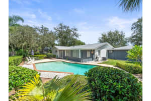 10305 ORANGE GROVE DRIVE, TAMPA, FL 33618 - MLS#MFRTB8417605