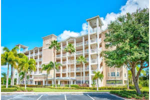 7296 Marathon Dr #402, SEMINOLE