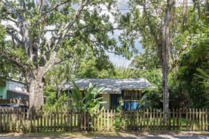 1813 7th St W, BRADENTON