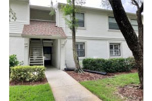 211 Meadow Ln, OLDSMAR