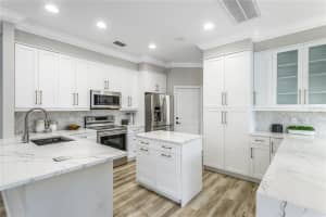 8518 TIDAL BAY LANE, TAMPA, FL 33635 - MLS#MFRTB8417869