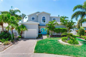 17081 DOLPHIN DRIVE, NORTH REDINGTON BEACH, FL 33708 - MLS#MFRTB8417934