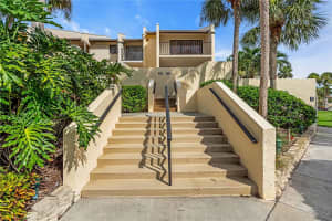 7520 SUNSHINE SKYWAY LANE, ST PETERSBURG, FL 33711 - MLS#MFRTB8417974