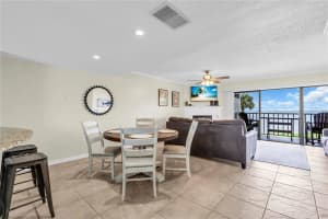 7520 SUNSHINE SKYWAY LANE, ST PETERSBURG, FL 33711 - MLS#MFRTB8417974