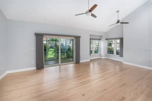 661 SEGOVIA COURT, ST PETERSBURG, FL 33703 - MLS#MFRTB8417988