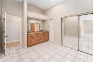 661 SEGOVIA COURT, ST PETERSBURG, FL 33703 - MLS#MFRTB8417988