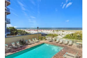 4000 Gulf Blvd #204, ST PETERSBURG