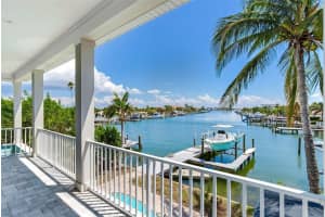 635 115TH AVENUE, TREASURE ISLAND, FL 33706 - MLS#MFRTB8418176
