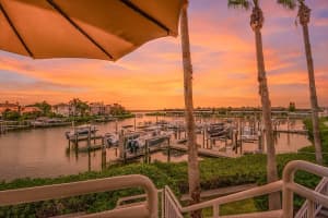 8708 Nautical View Ct, TAMPA
