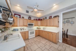 901 VIRGINIA AVENUE, TARPON SPRINGS, FL 34689 - MLS#MFRTB8418287