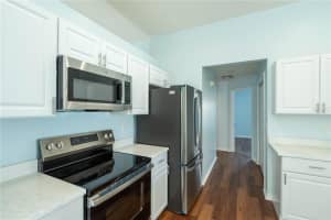 10618 LOGAN CHASE LANE, RIVERVIEW, FL 33579 - MLS#MFRTB8418337