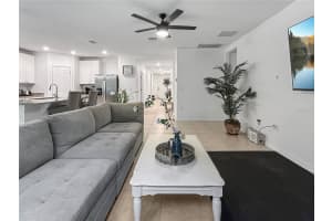 573 VISTA VILLAGES BOULEVARD, DAVENPORT, FL 33896 - MLS#MFRTB8418338