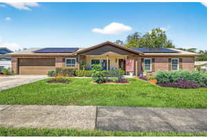 4001 Highgate Dr, VALRICO