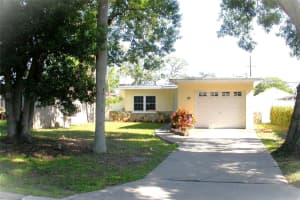7439 37th Ave N, ST PETERSBURG