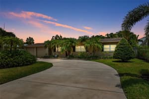 3935 W Eden Roc Cir, TAMPA
