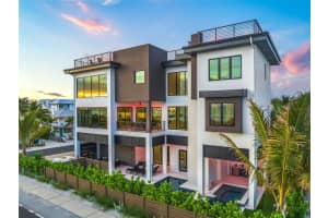 101 7TH STREET, BRADENTON BEACH, FL 34217 - MLS#MFRTB8418453