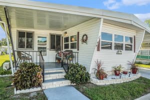 1040 MAIN STREET, DUNEDIN, FL 34698 Sold 11/07/25