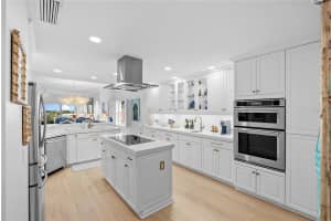 650 PINELLAS BAYWAY S #2302, ST PETERSBURG, FL 33715 - MLS#MFRTB8418497