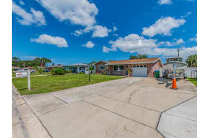 10935 105TH AVENUE, SEMINOLE, FL 33778 - MLS#MFRTB8418530
