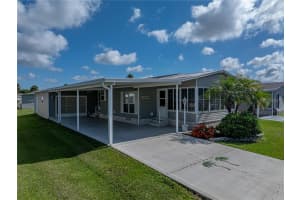 36645 Kay Ave, ZEPHYRHILLS