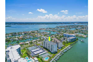 660 ISLAND WAY, CLEARWATER BEACH, FL 33767 - MLS#MFRTB8418596