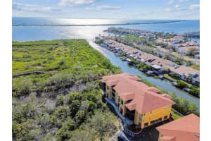 4312 Bayside Village Dr #302, TAMPA