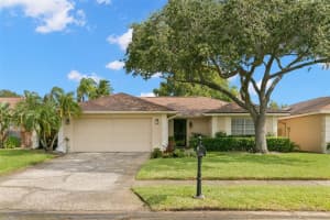 2241 Heron Cir, CLEARWATER