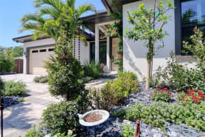 240 Grove Cir N, Dunedin, FL 34698, Sold 08/18/25