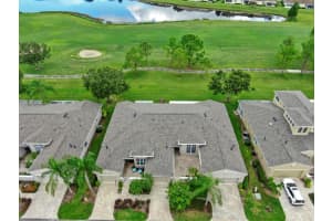 2433 KENSINGTON GREENS DRIVE, SUN CITY CENTER, FL 33573 - MLS#MFRTB8418737