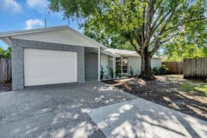 6702 Glen Forest Ct, TAMPA