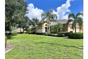 2037 SIFIELD GREENS WAY, SUN CITY CENTER, FL 33573 - MLS#MFRTB8418895