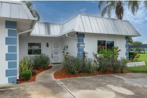 6592 Grand Bahama Dr, SEMINOLE