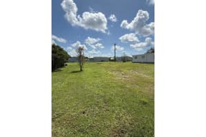 233 EL PRADO, NORTH PORT, FL 34287 - MLS#MFRTB8418939