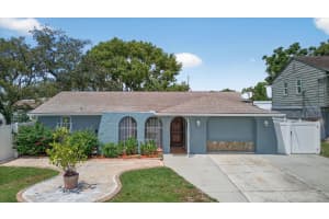 8611 Jolly Roger Dr, HUDSON