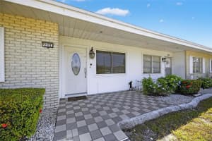 202 PEBBLE BEACH BOULEVARD, SUN CITY CENTER, FL 33573 - MLS#MFRTB8419045