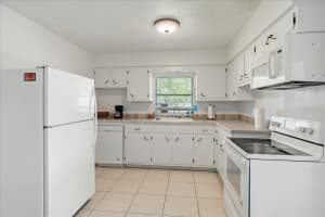 2770 WOOD STREET, SARASOTA, FL 34237 - MLS#MFRTB8419046