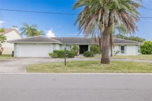 4415 Clearwater Harbor Dr N, LARGO