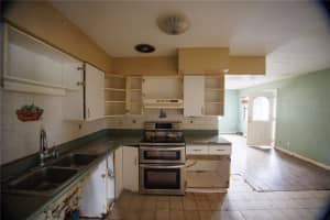 8608 BEVERLY DRIVE, TAMPA, FL 33617 Sold 09/18/25