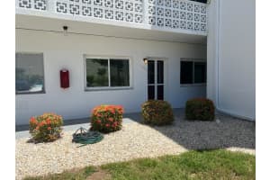 8055 112TH STREET, SEMINOLE, FL 33772 Sold 10/08/25