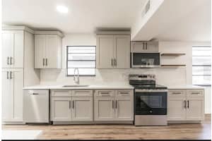 3721 9TH AVENUE, ST PETERSBURG, FL 33711 - MLS#MFRTB8419223