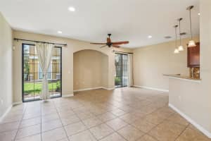5722 KINGLETHILL DRIVE, LITHIA, FL 33547 - MLS#MFRTB8419246