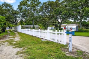 12044 MURRAY AVENUE, LARGO, FL 33778 Sold 09/12/25