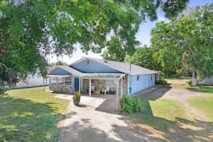 6808 W Comanche Ave, TAMPA
