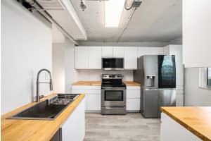 201 LAUREL STREET, TAMPA, FL 33602 - MLS#MFRTB8419312
