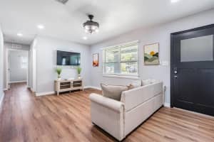 824 GOLDEN RULE COURT, LAKELAND, FL 33803 Sold 10/16/25