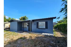 5860 70TH AVENUE, PINELLAS PARK, FL 33781 - MLS#MFRTB8419322
