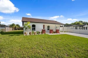 8405 WOODLAKE DRIVE, TAMPA, FL 33615 - MLS#MFRTB8419378