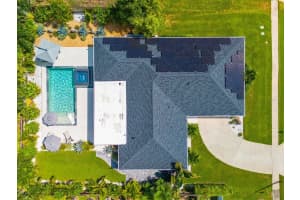 704 KNOLLWOOD DRIVE, LARGO, FL 33770 - MLS#MFRTB8419464